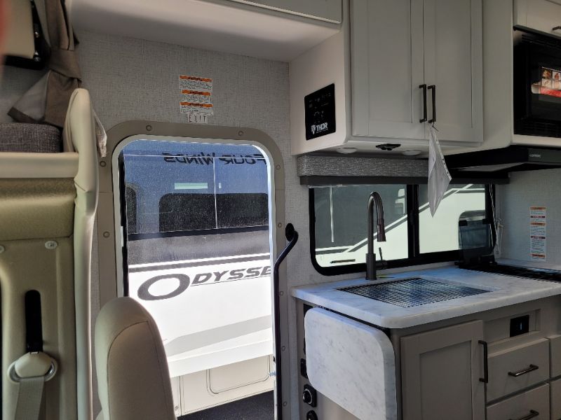2026 Thor Motor Coach Four Winds Espec 22Z - Image 7