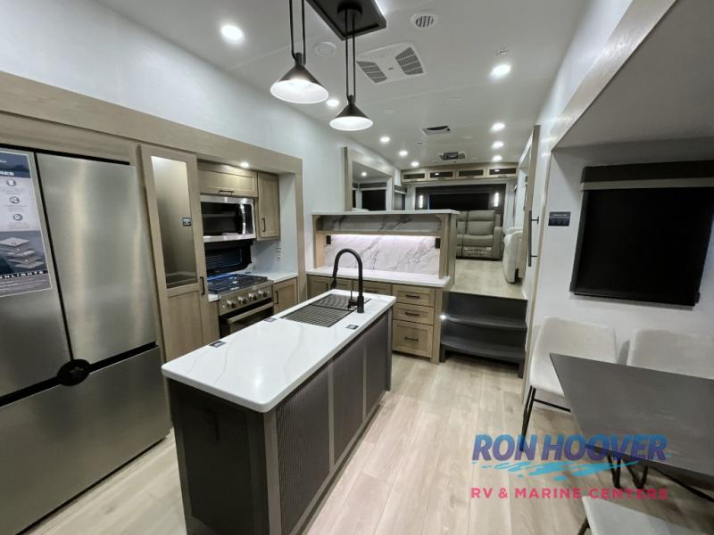 2026 FOREST RIVER 402CFL - Image 2