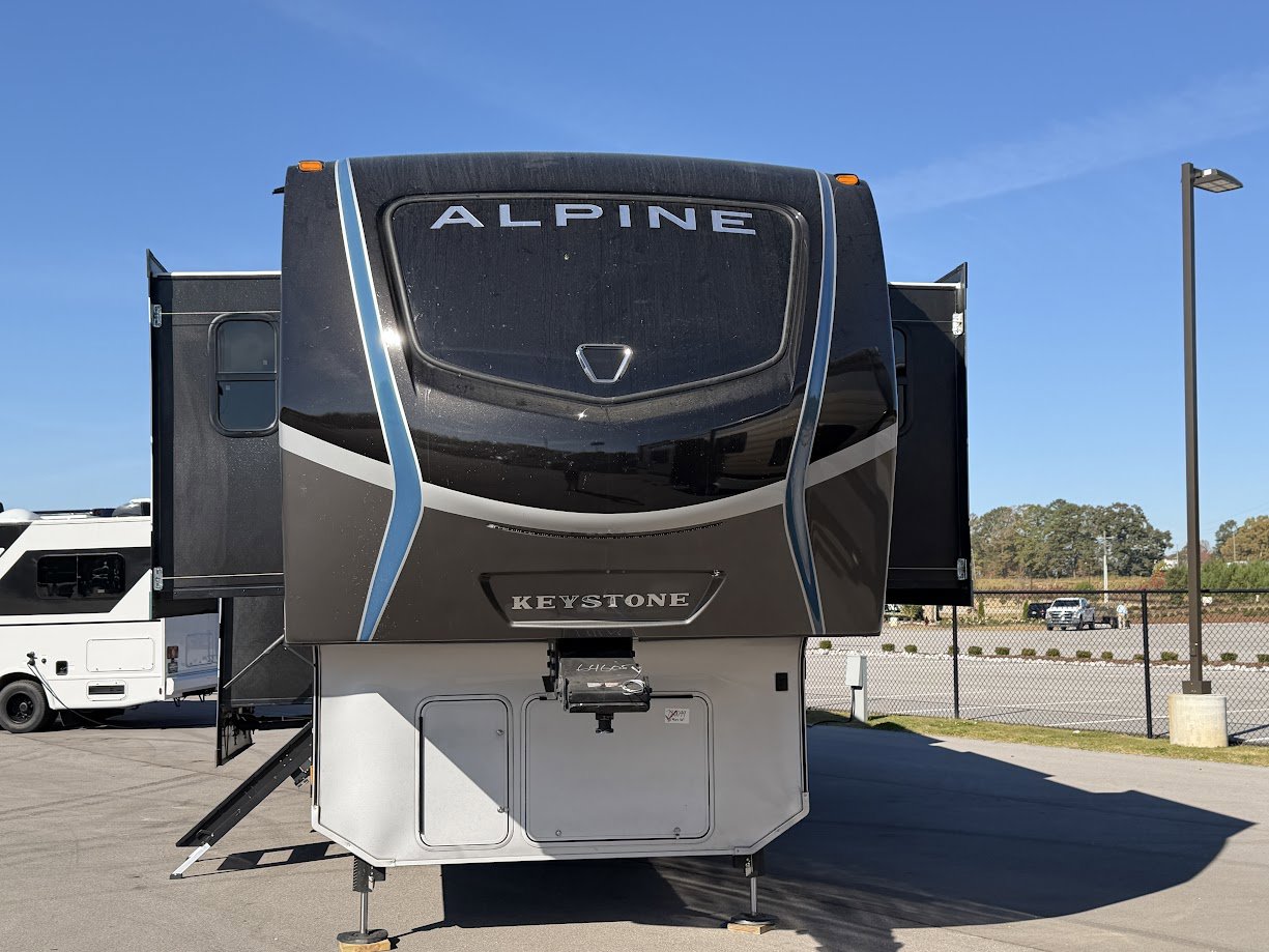 2026 Keystone ALPINE 3710FL - Image 2