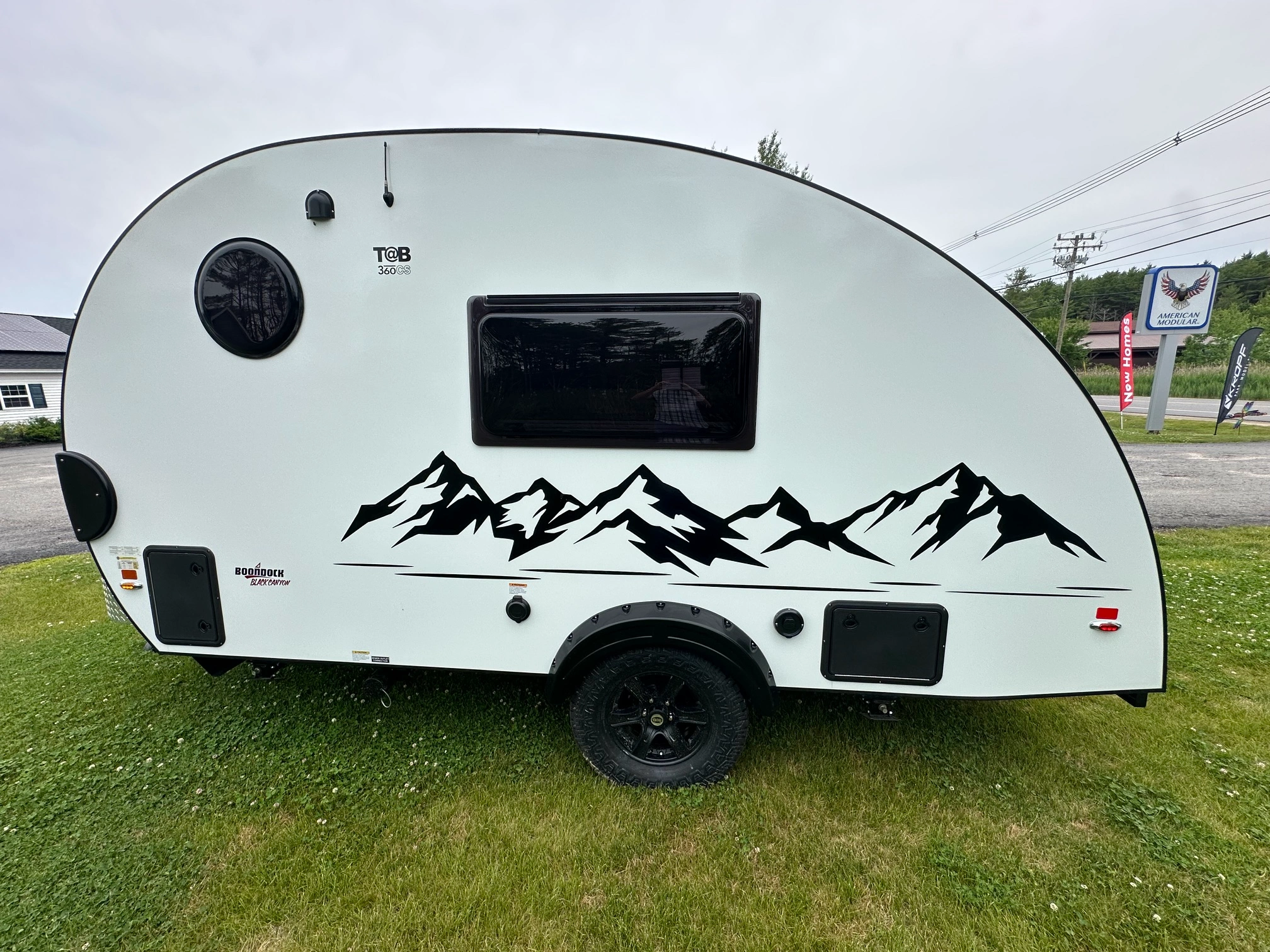 2026 NuCamp TAB 360 Boondock Black Canyon - Image 2