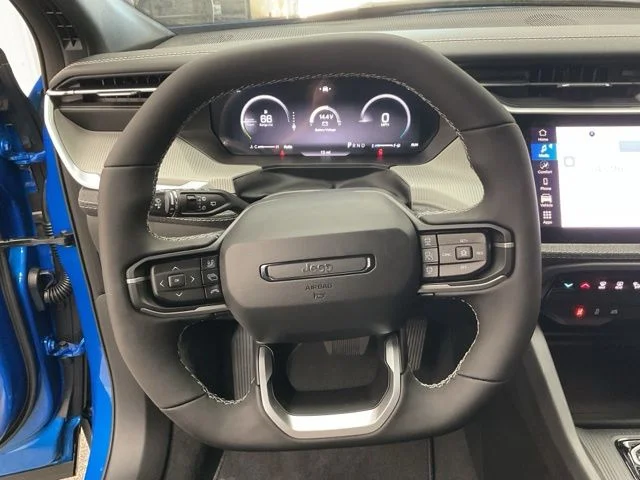 2026 Jeep Cherokee LAREDO 4X4 - Image 17