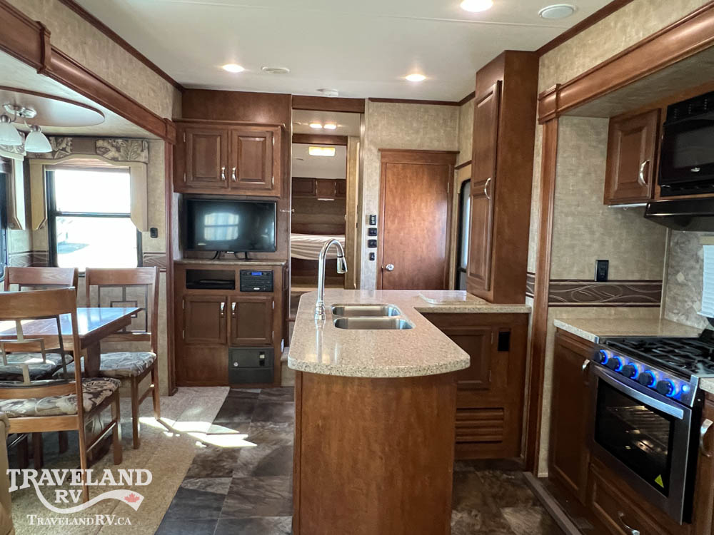 2015 KZ RV Durango D2857 - Image 4