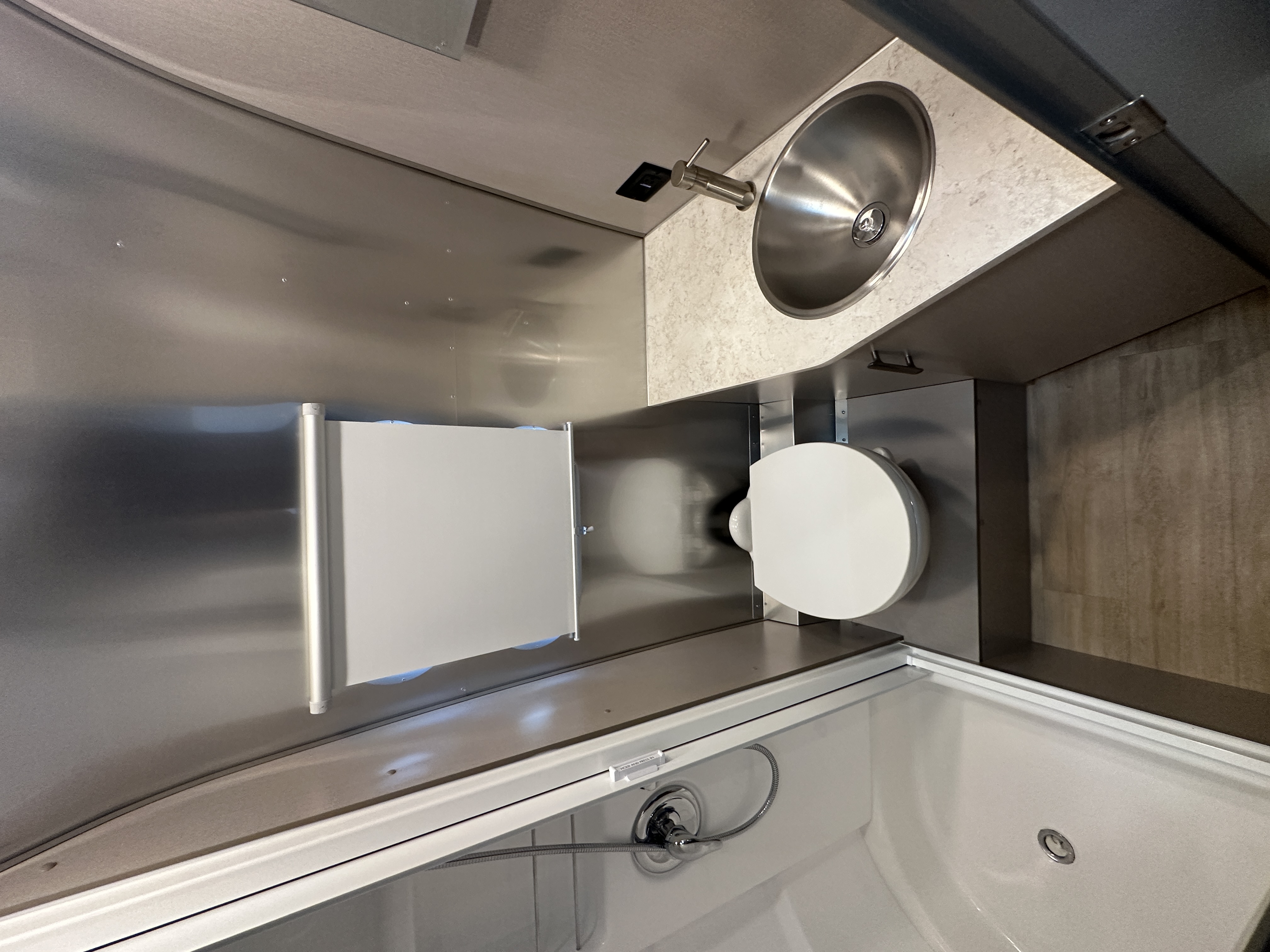 2027 Airstream Caravel 20FB - Image 20