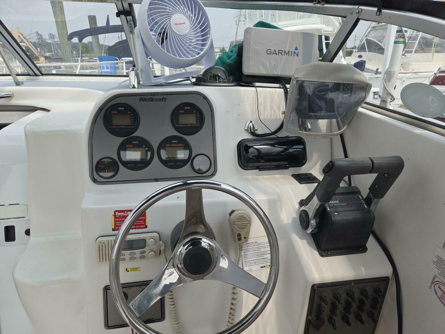 2000 Wellcraft 230 Coastal - Image 8