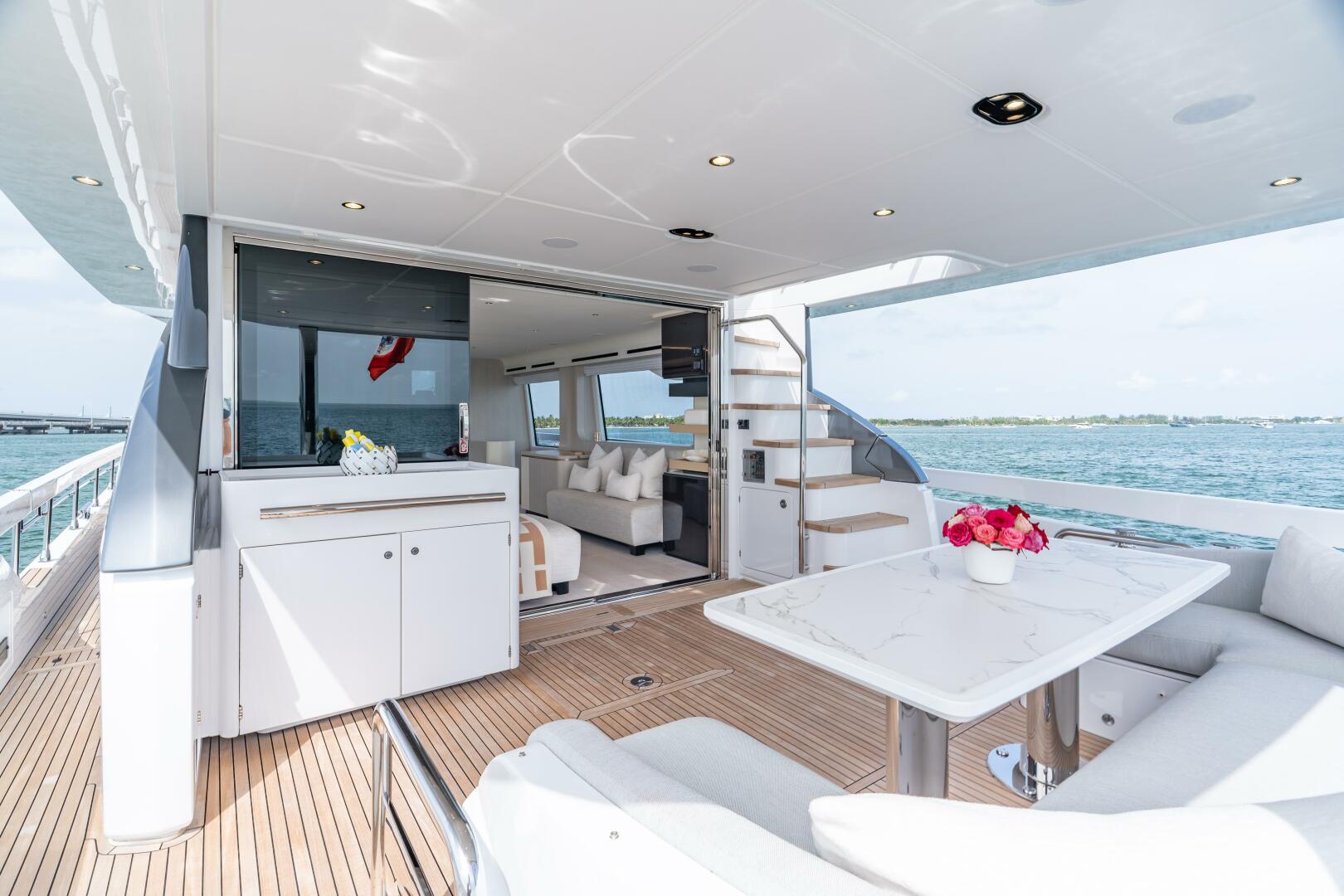 2022 Azimut 78 - Image 25