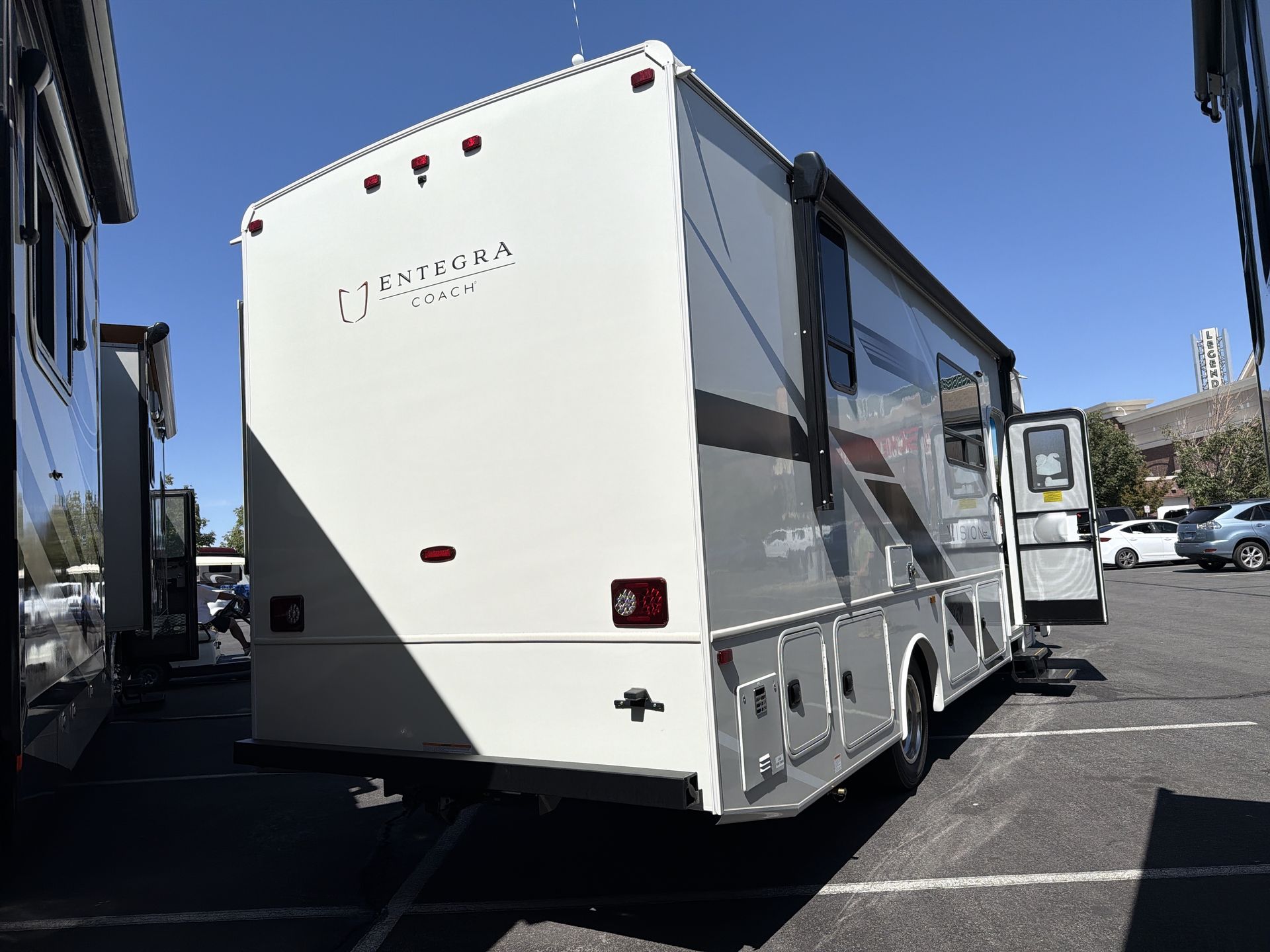 2026 Entegra Coach Vision SE 27ASE - Image 12