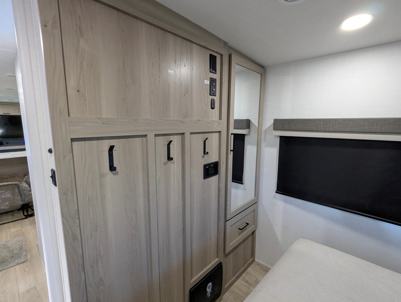 2026 Forest River Rockwood Ultra Lite 2908SRL - Image 9
