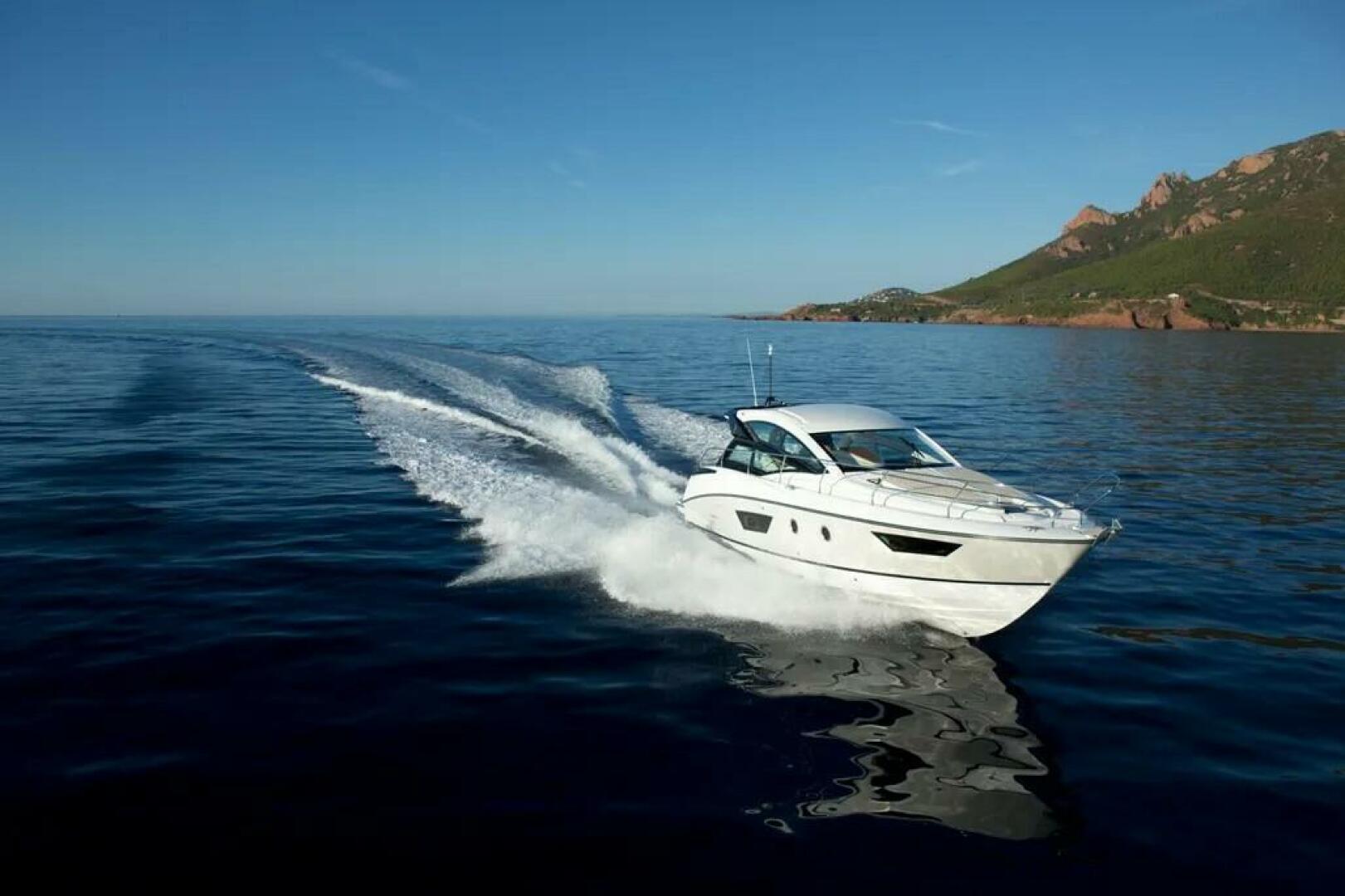 2019 Beneteau Gran Turismo 40 - Image 6