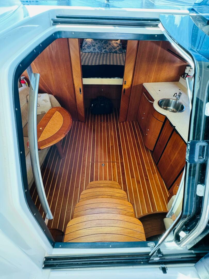 2007 Tiara Yachts 3900 Sovran - Image 21