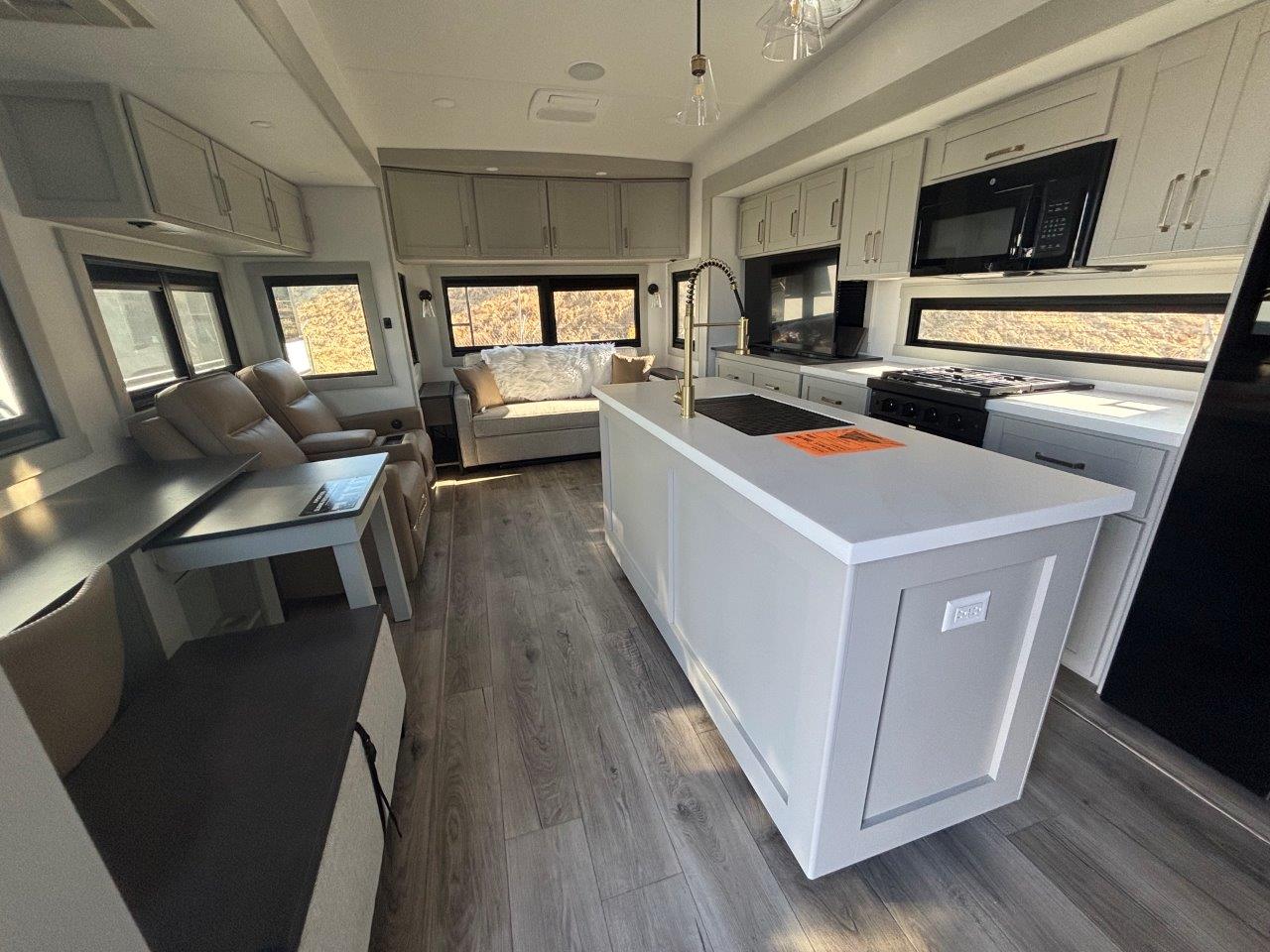 2026 Brinkley RV Model Z 3600 - Image 4