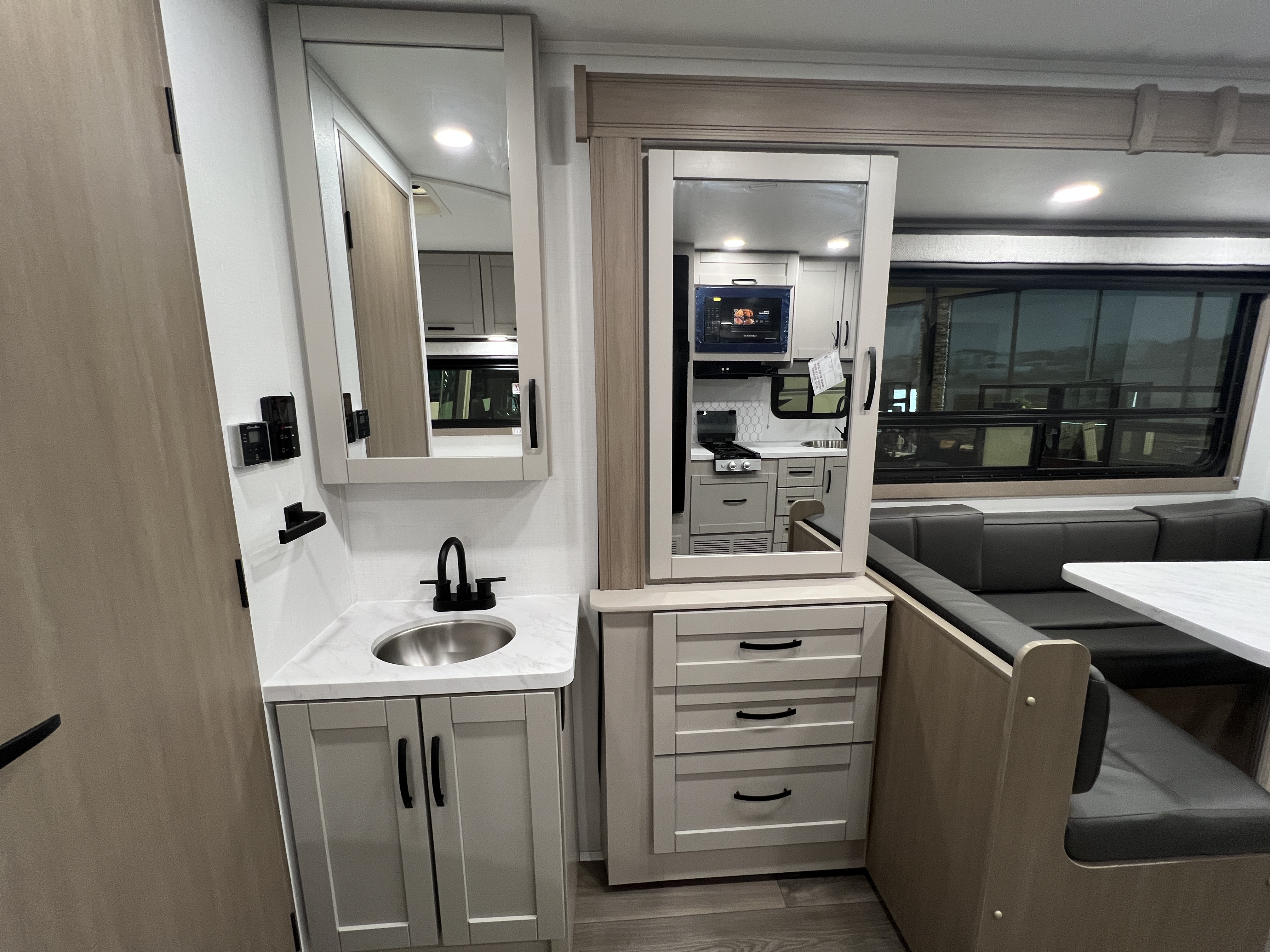 2027 Jayco Redhawk SE 22A - Image 17