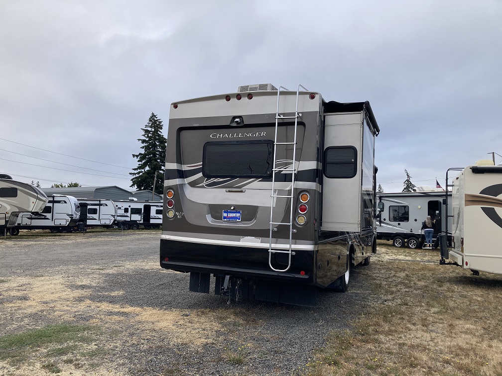 2012 Thor Motor Coach Challenger 32VS - Image 5