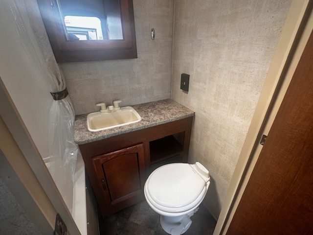 2014 KEYSTONE RV SPRINGDALE 253 REGL - Image 19