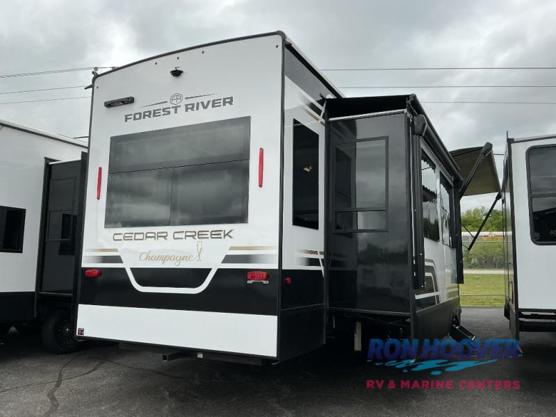 2026 FOREST RIVER 361RL - Image 4
