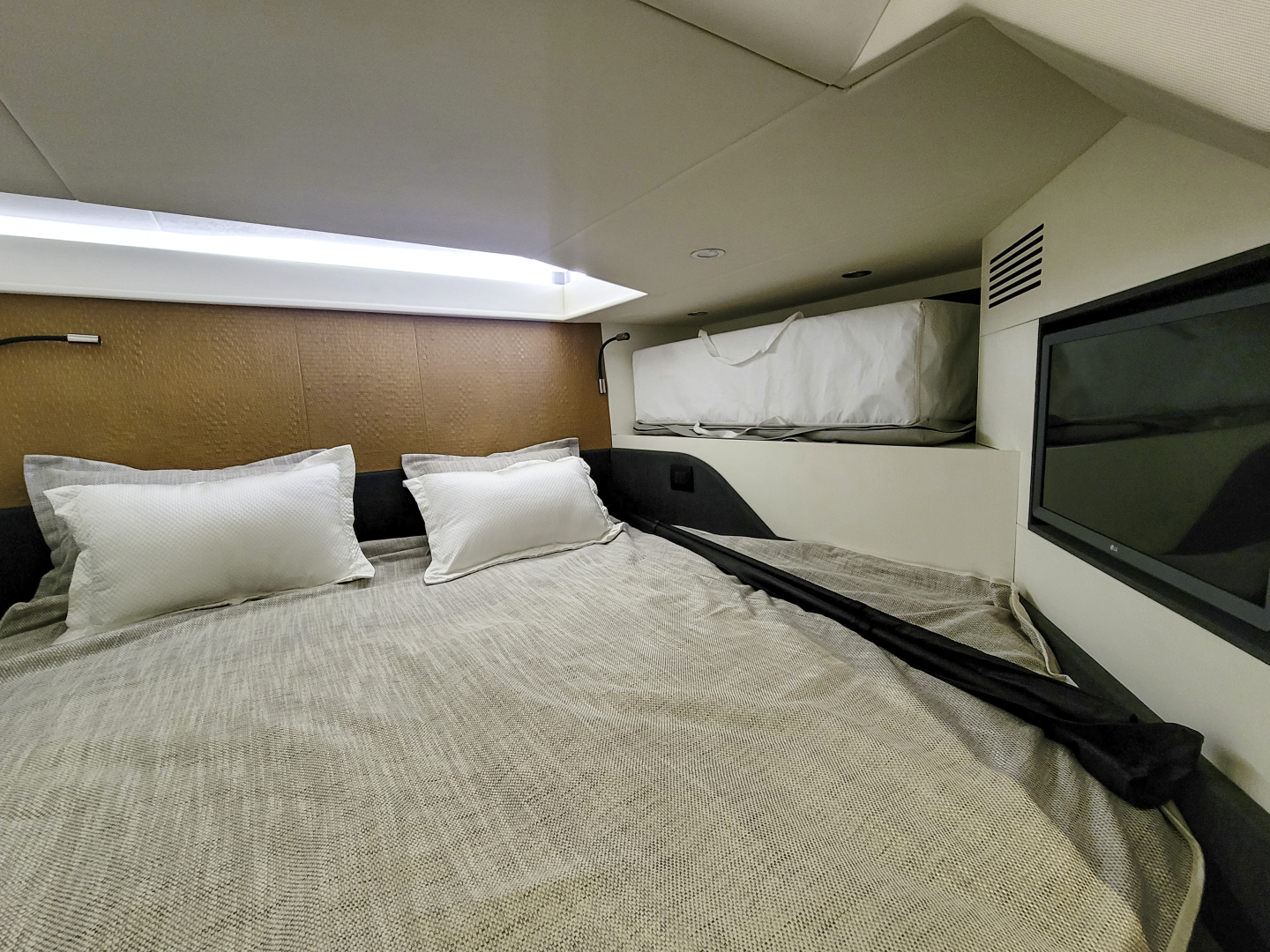 2022 Azimut Azimut Verde 47 - Image 29