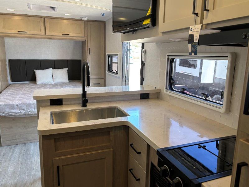 2027 Ember RV Touring Edition 2200ETL - Image 21