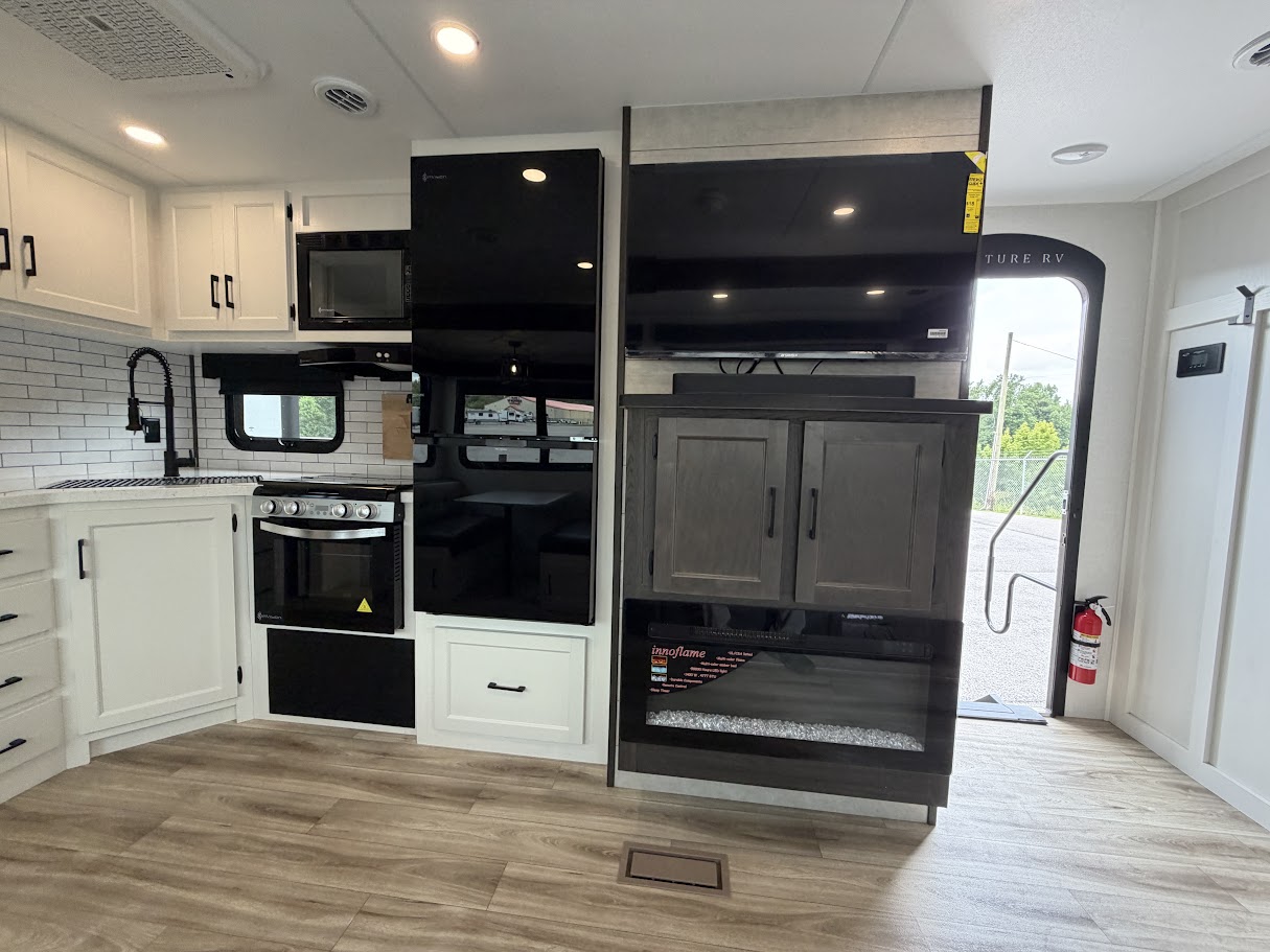 2027 VENTURE RV SPORTTREK 292VRB - Image 44