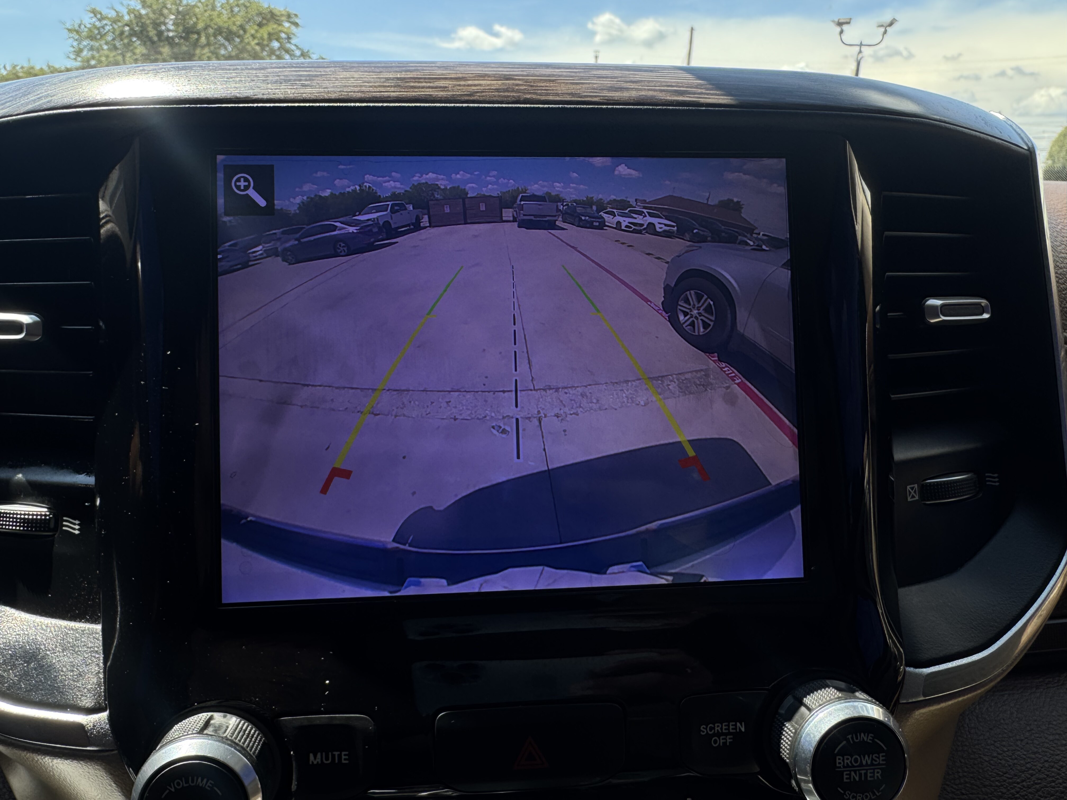2020 Ram 1500 Pickup Crew Cab Bighorn/Lone Star 4WD - Image 3