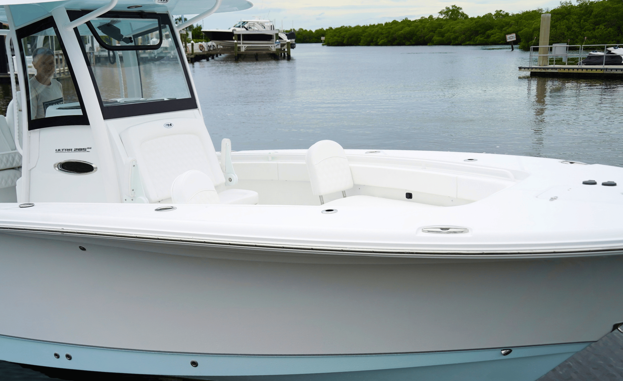 2027 SEA HUNT ULTRA 285SE - Image 14
