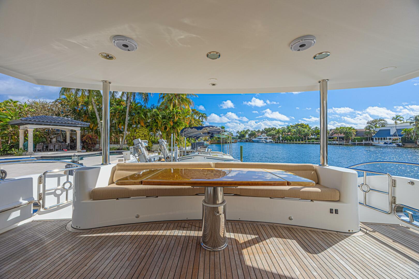 2010 Ocean Alexander 74 Motoryacht - Image 22