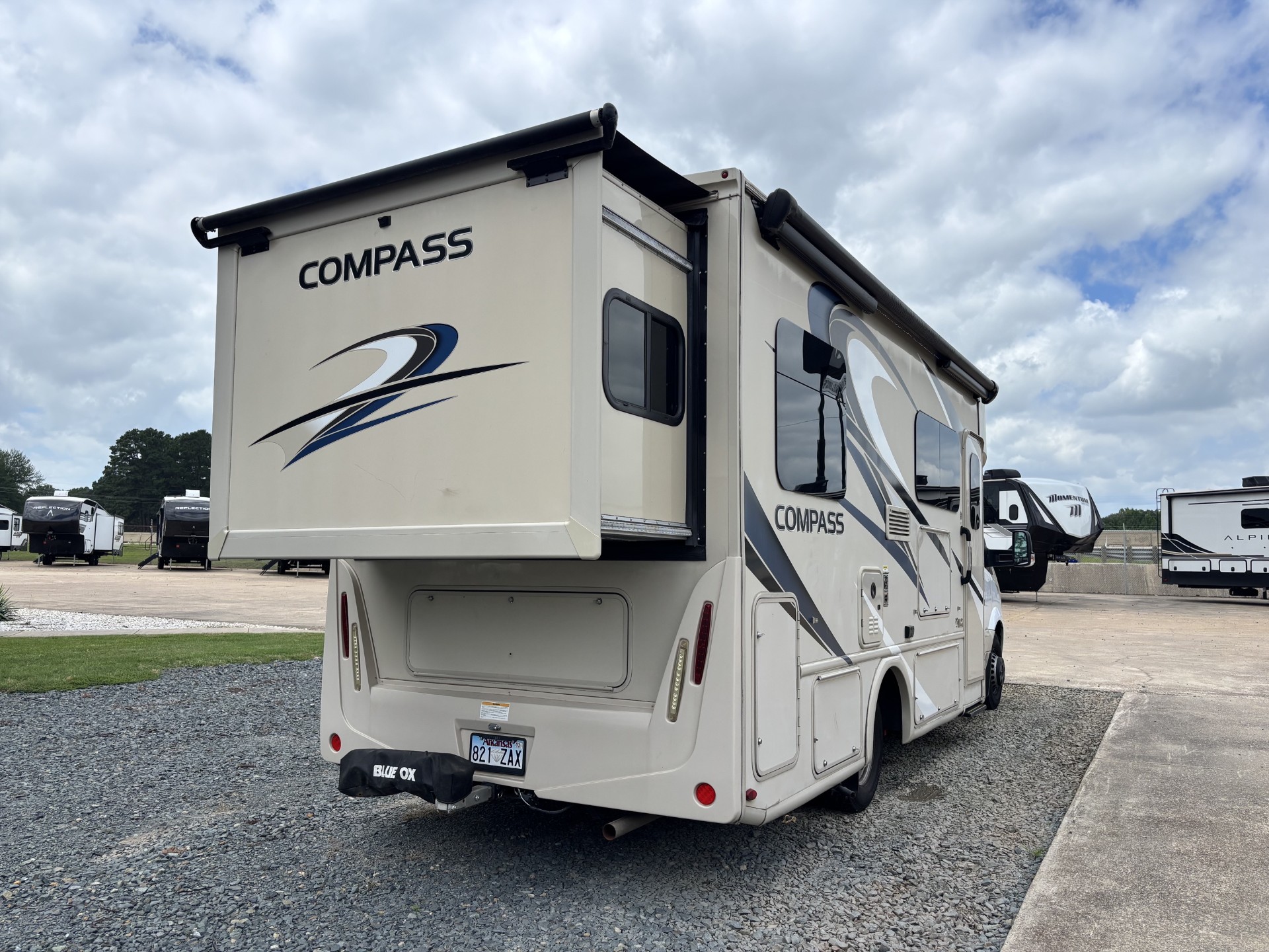 2018 Thor Motor Coach Compass 24TX - Image 8