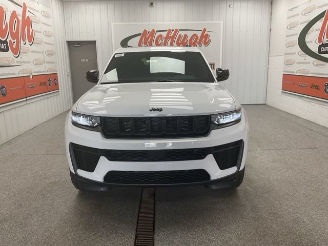 2026 Jeep Grand-Cherokee-L Laredo Altitude 4x4 - Image 3