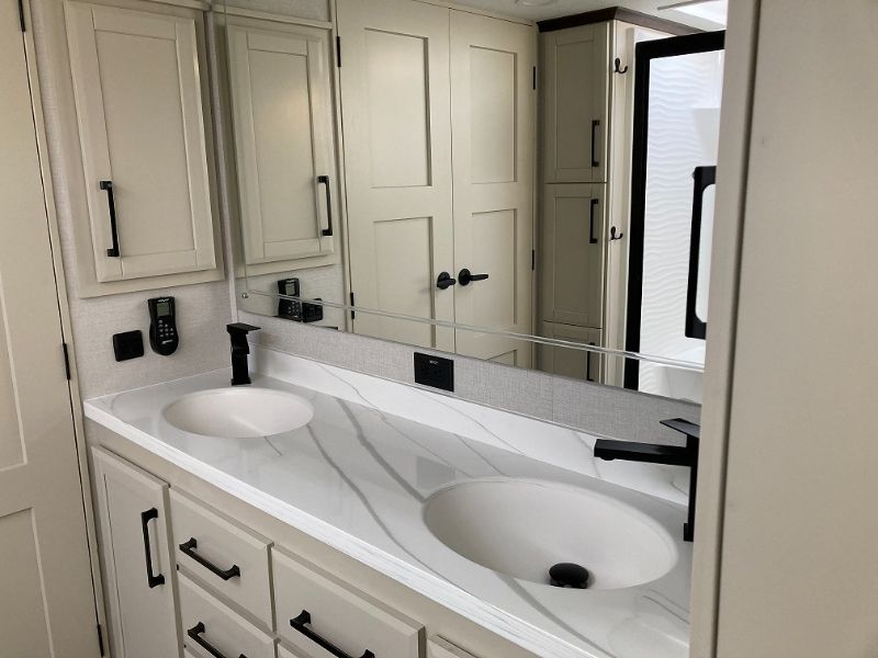 2026 Forest River RiverStone 43BFC - Image 38