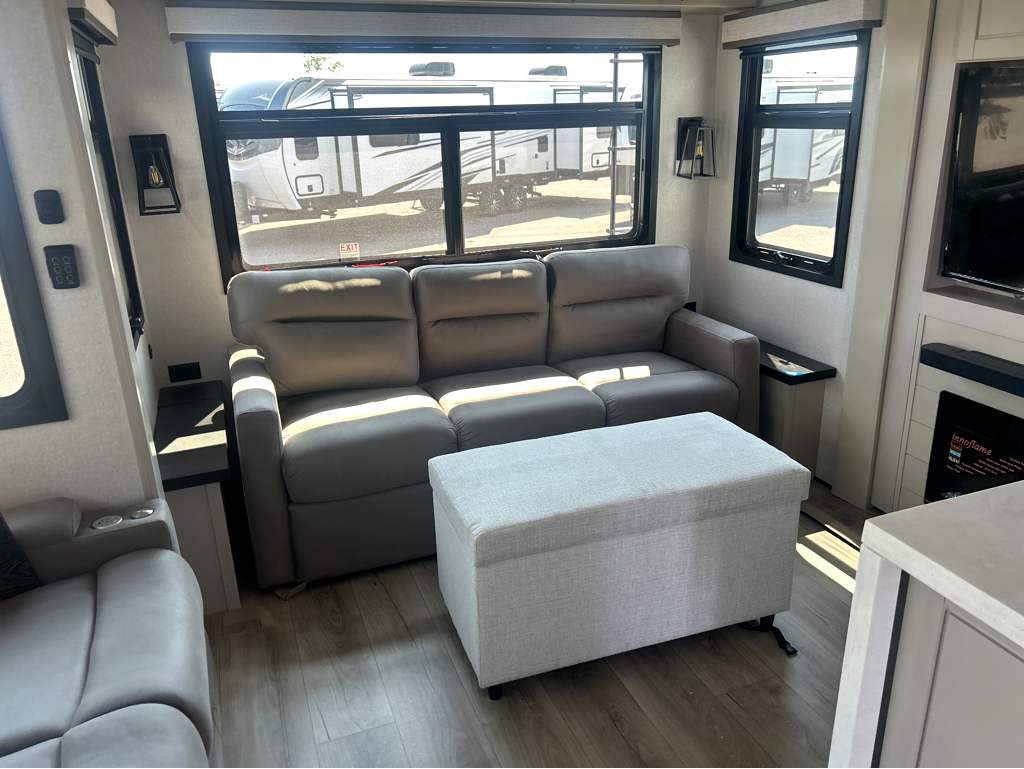 2026 JAYCO NORTH POINT 310RLTS - Image 8