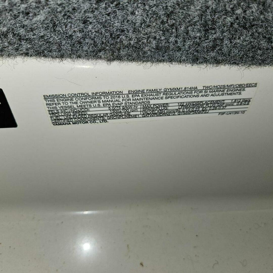 2016 Yamaha Boats 242 Limited S E-Series - Image 14