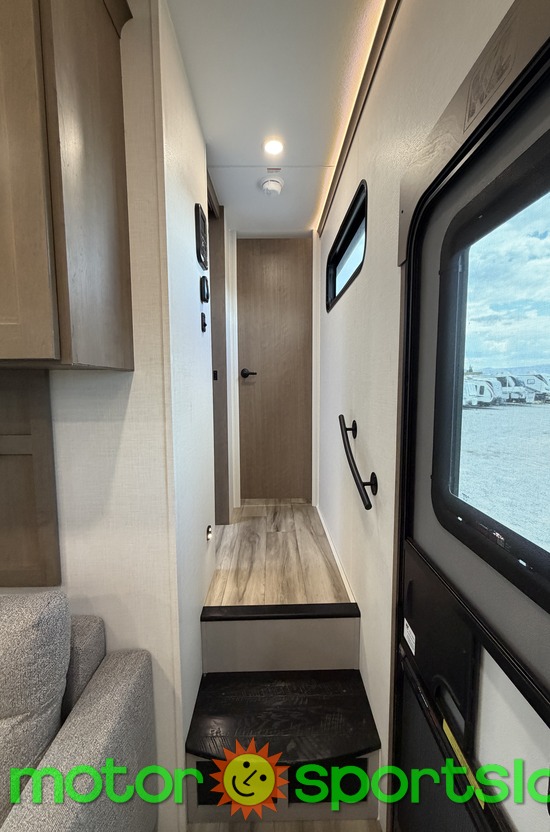 2027 KZ RV Durango Half-Ton D256RKT - Image 24