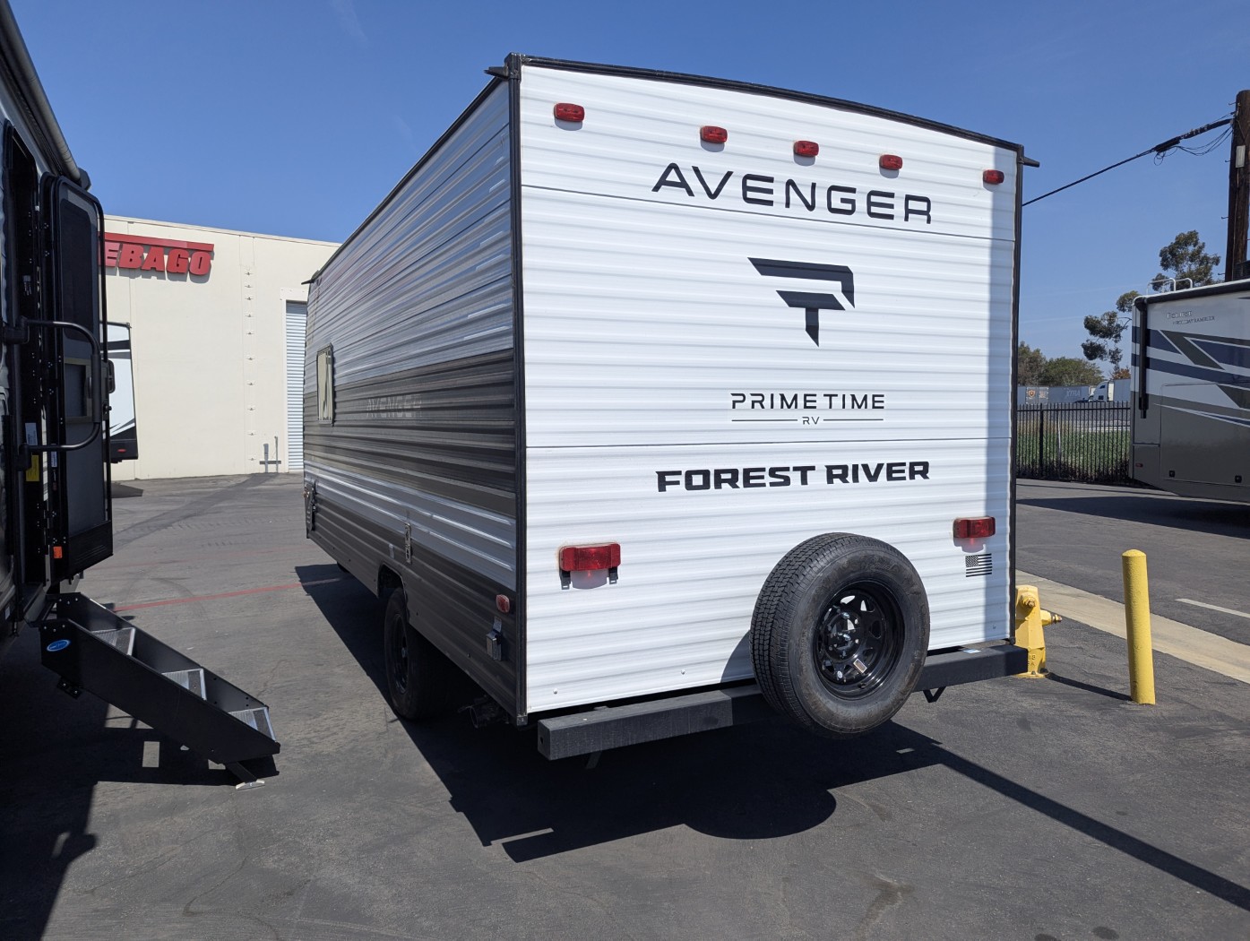 2026 Prime Time Avenger LT 16RBX - Image 3