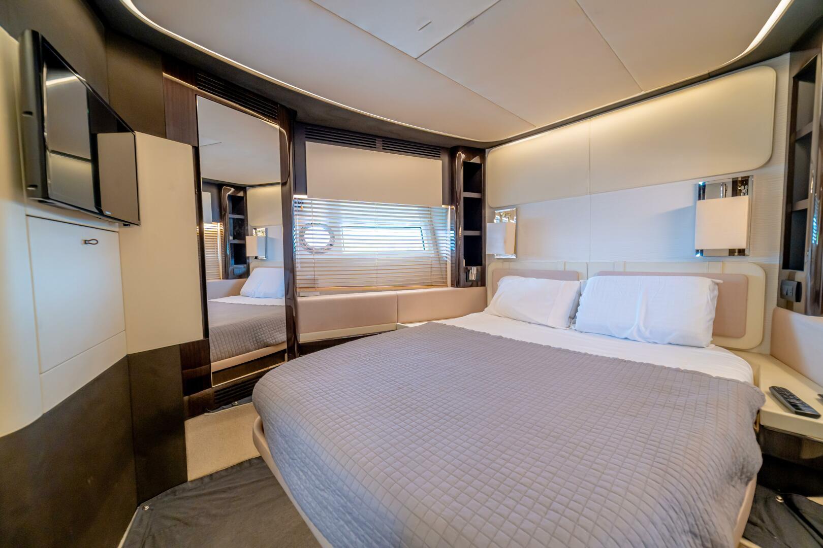 2017 Azimut 77S - Image 70