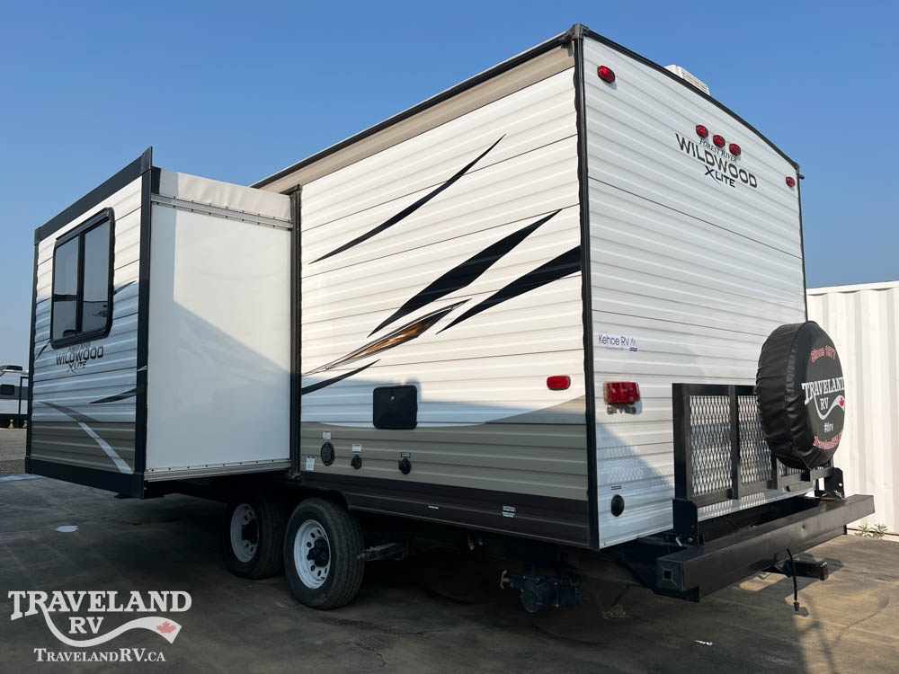 2018 Forest River Wildwood X-Lite West 210RBXL - Image 6
