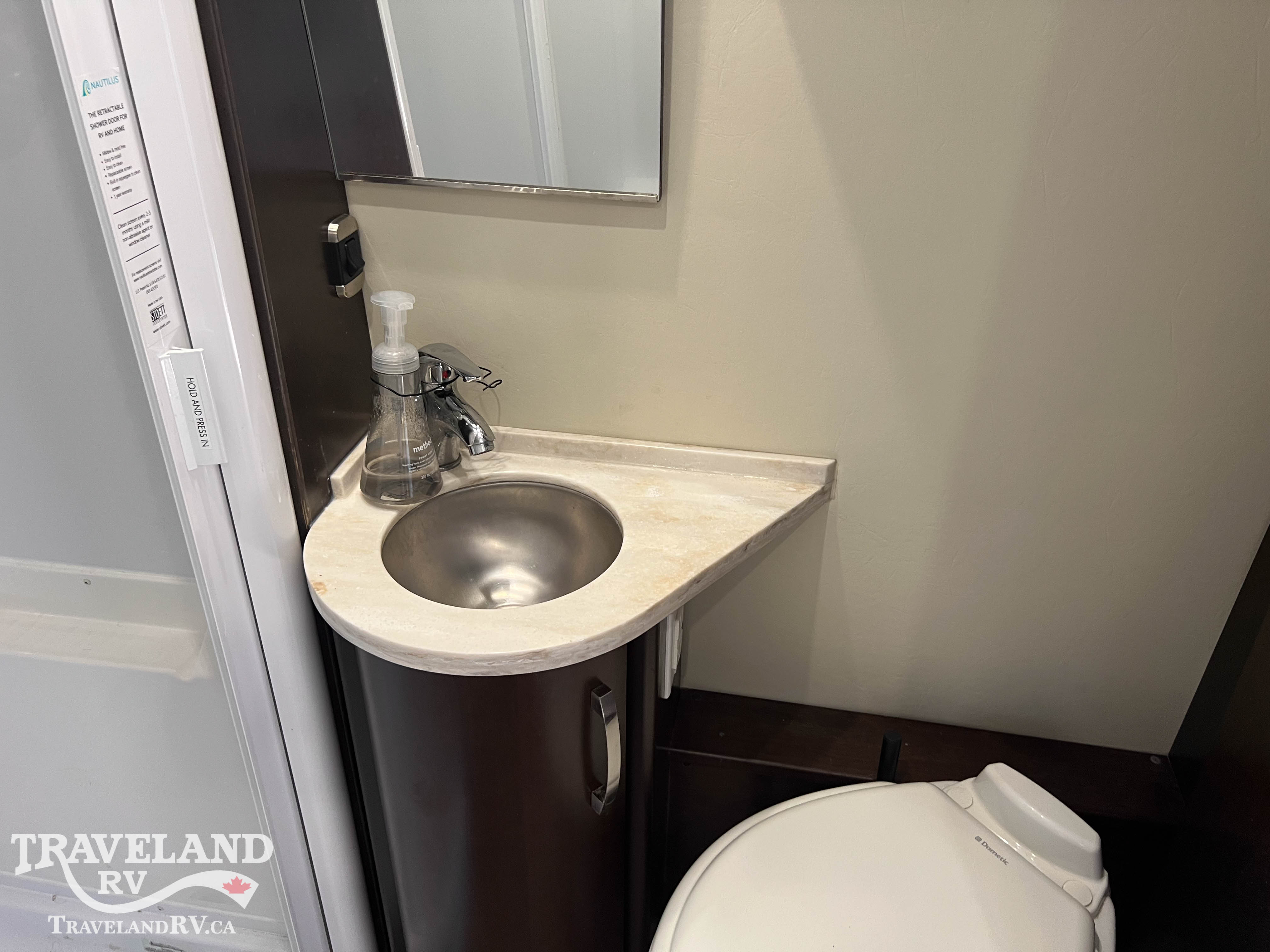 2015 Leisure Travel SERENITY S24CB - Image 27