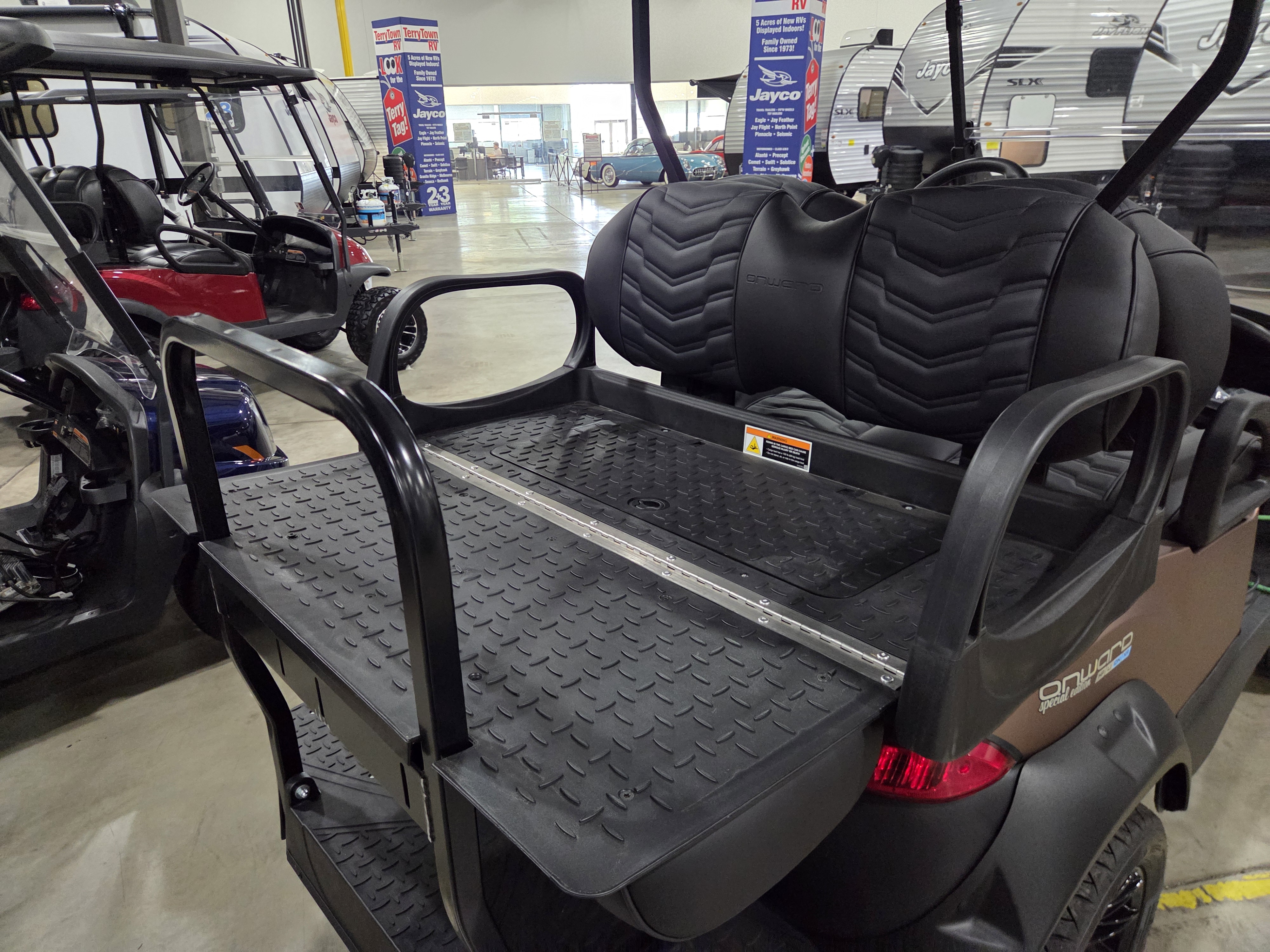 2024 Club Car Special Edition Onward Sunrise Lithium Ion XR - Image 7