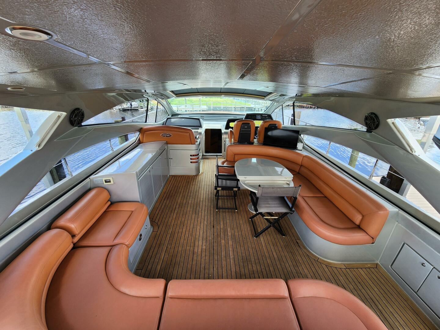 2006 Pershing - Image 8