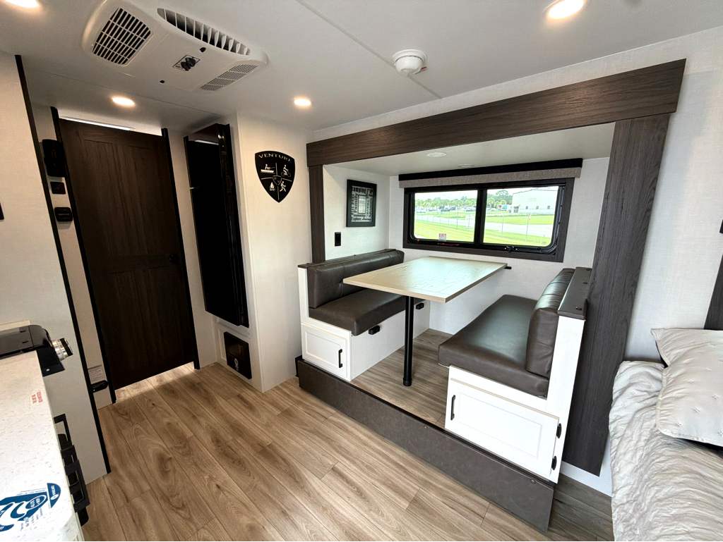 2026 VENTURE RV SPORTTREK STINGER 161VUD - Image 15