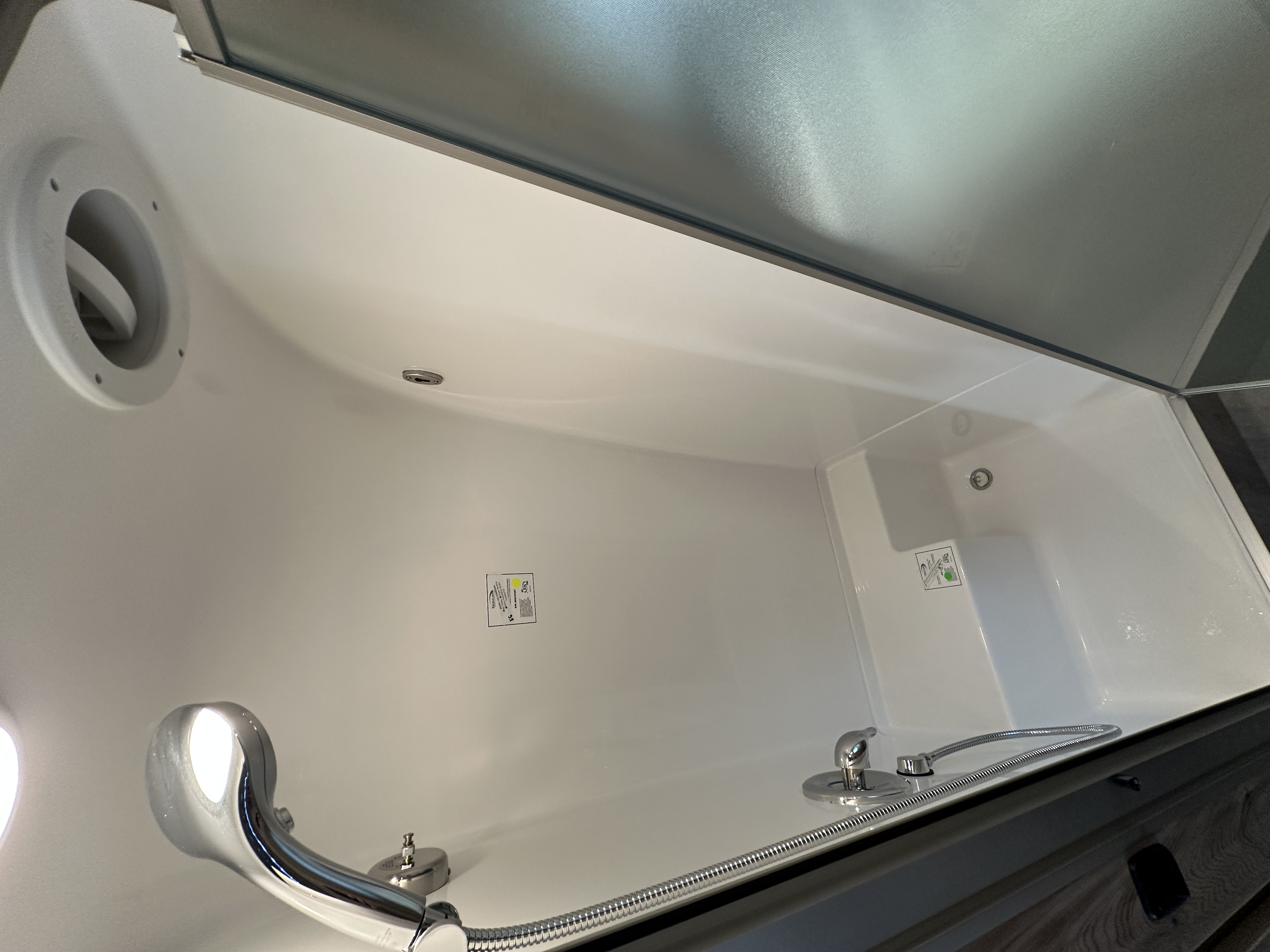 2027 Airstream Flying Cloud 27FB - Image 24