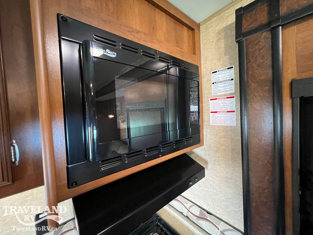 2015 Forest River LEPRECHAUN 317SA - Image 24