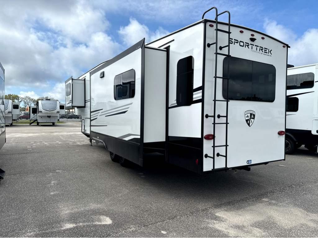 2026 VENTURE RV SPORTTREK 353VIK - Image 4