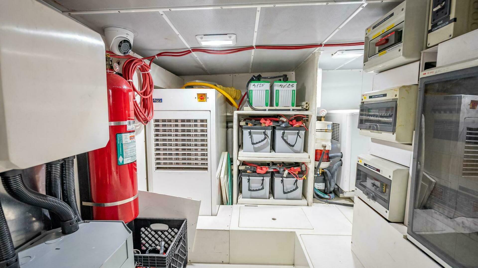 2009 Nordhavn 76 - Image 90
