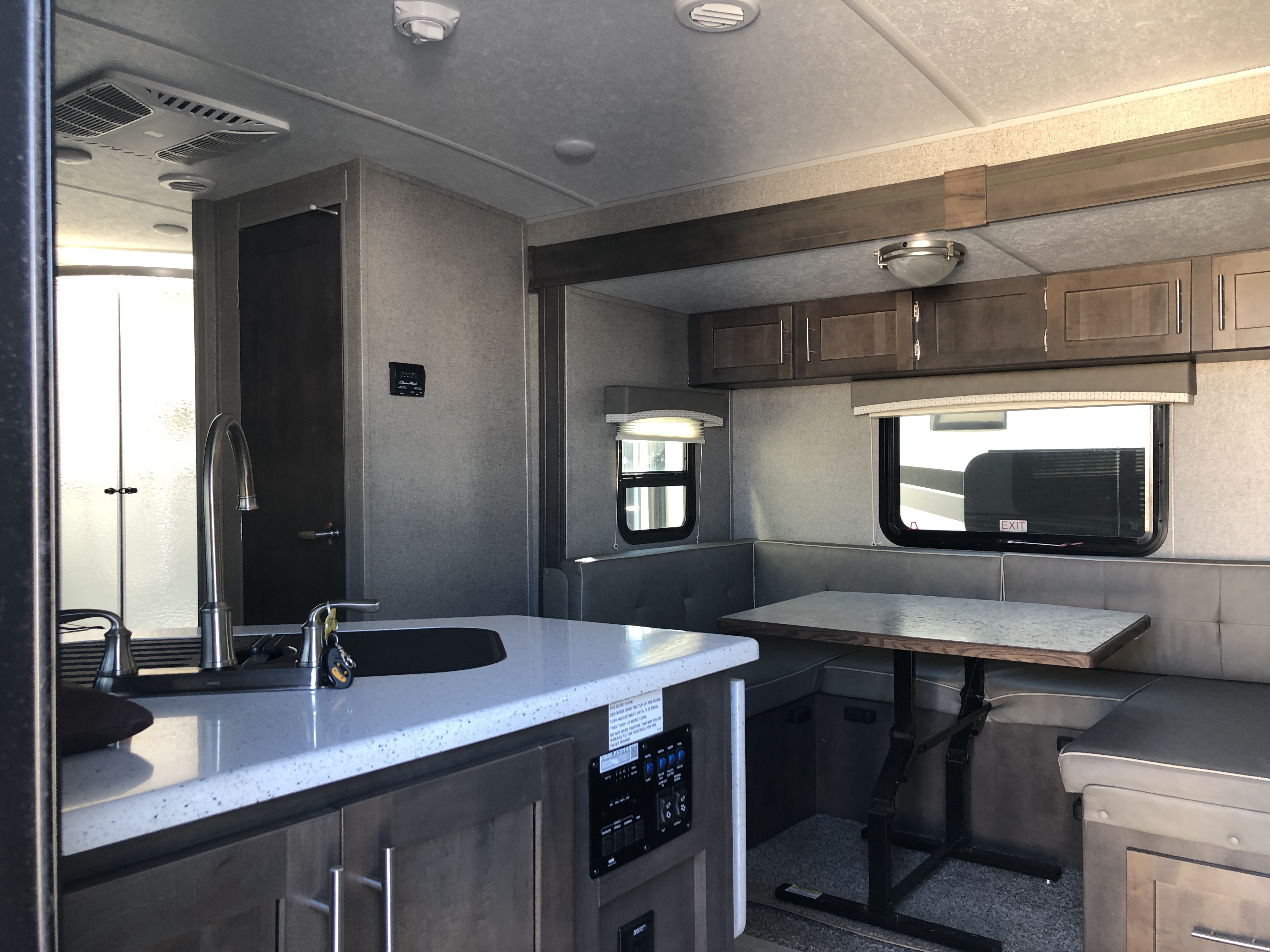 2020 Forest River Rockwood Mini Lite 2507S - Image 7
