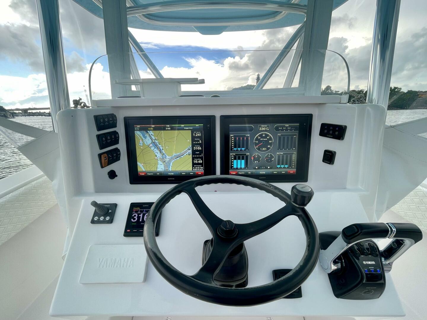2014 Venture 39CC - Image 17