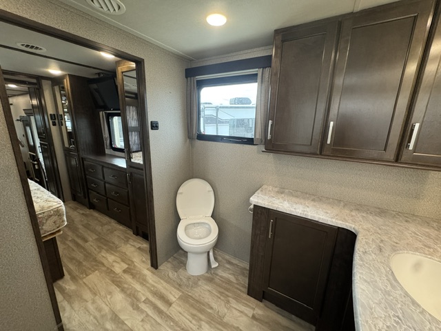 2020 Grand Design Solitude 380FL - Image 36