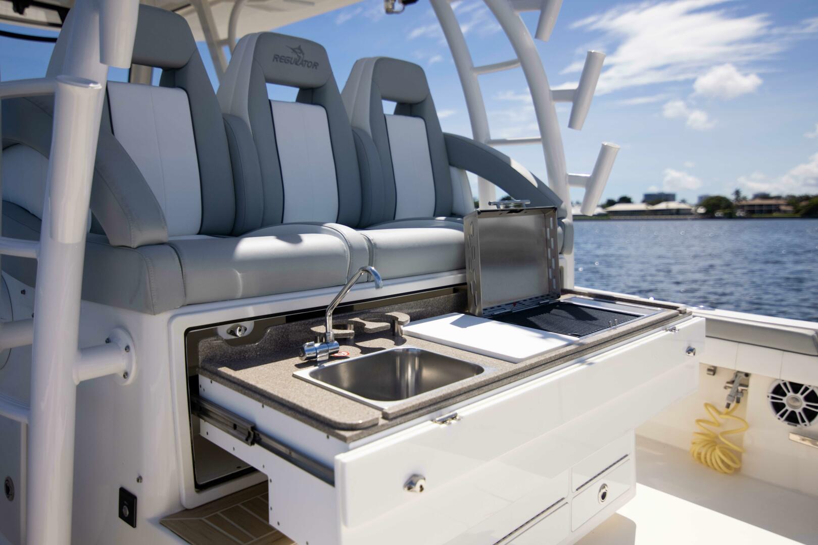 2021 Regulator 41 Center Console - Image 12