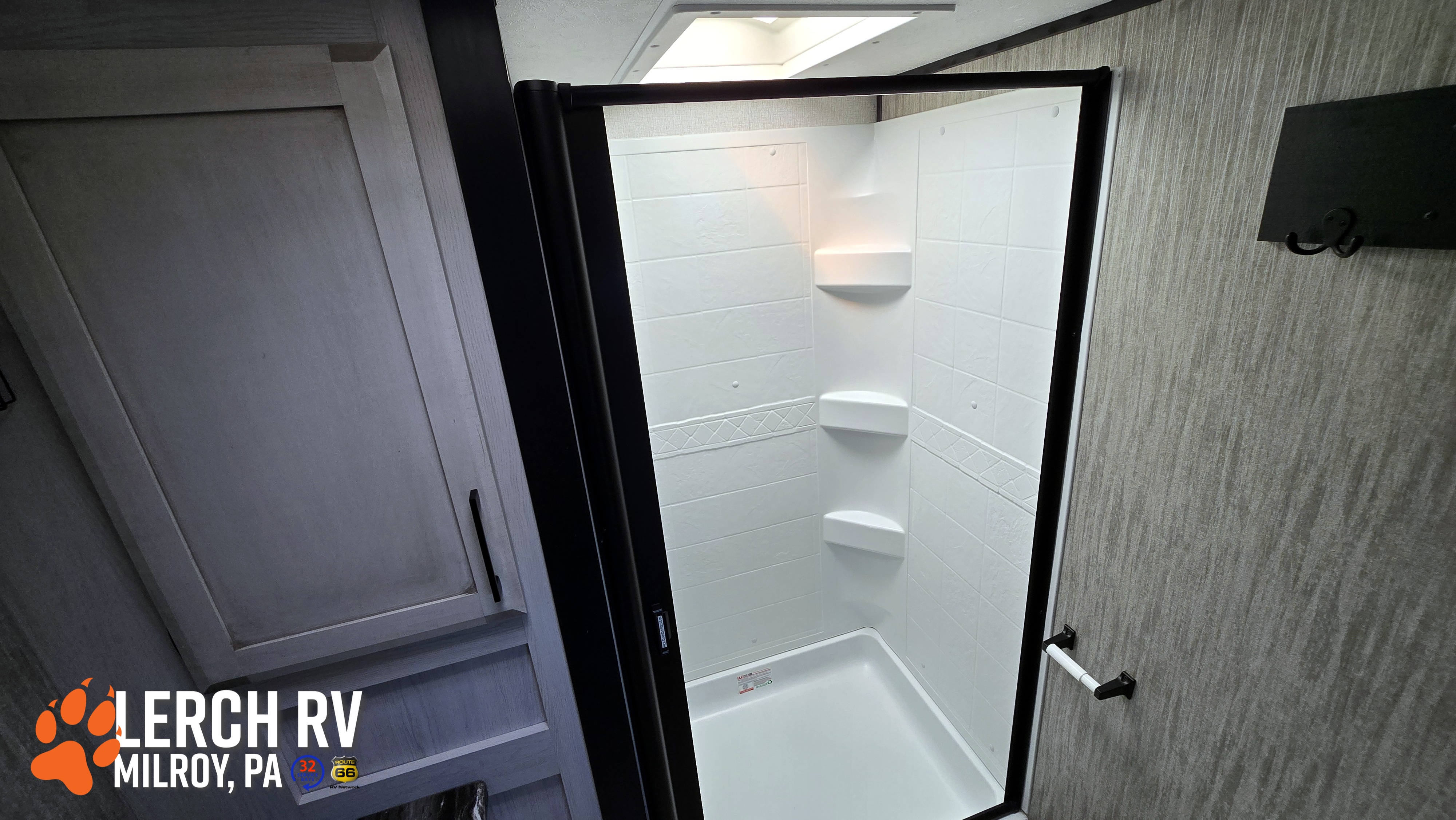2022 KZ RV Durango Half-Ton D274BHD - Image 34