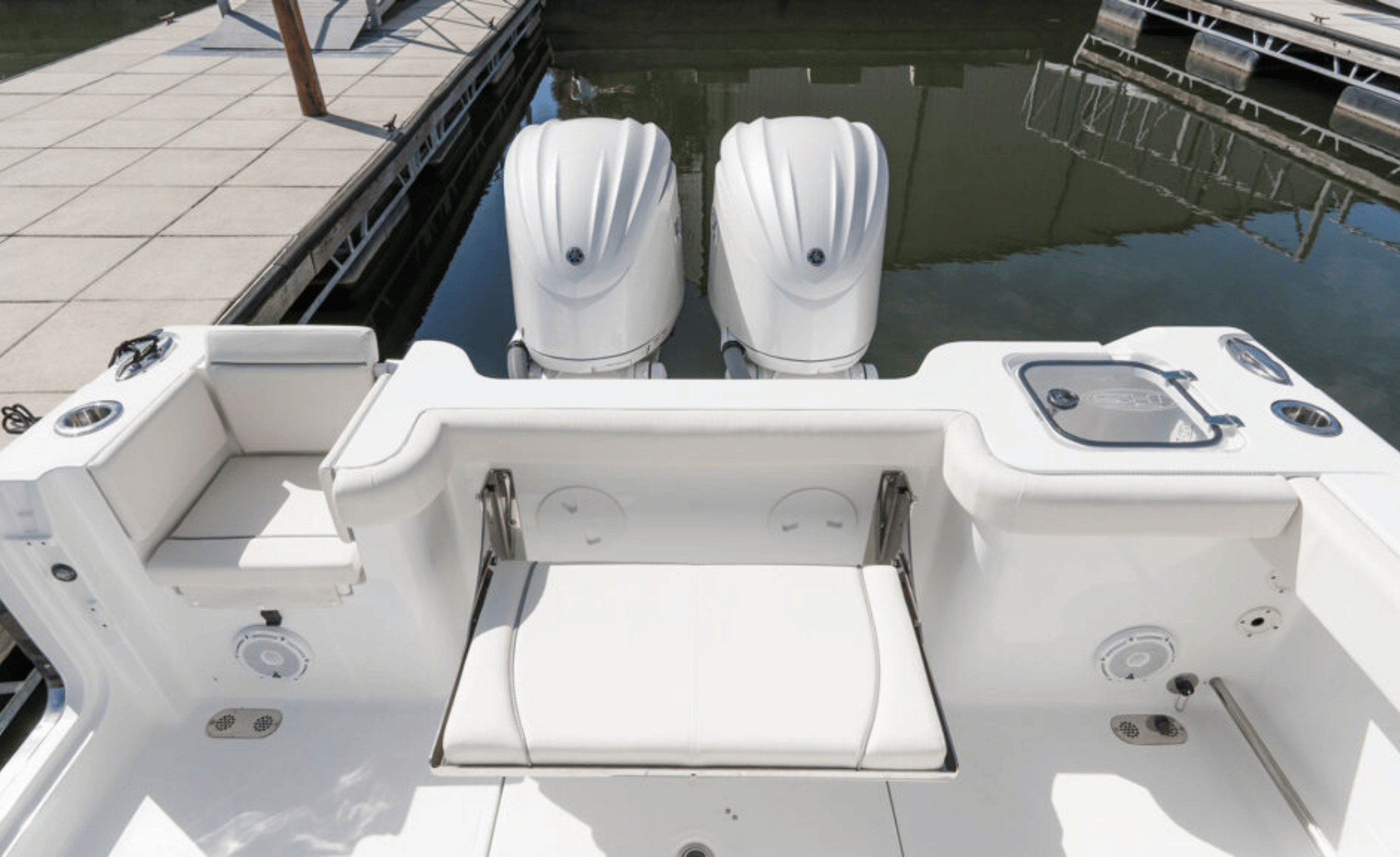 2027 Sea Hunt Gamefish 28CB - Image 14