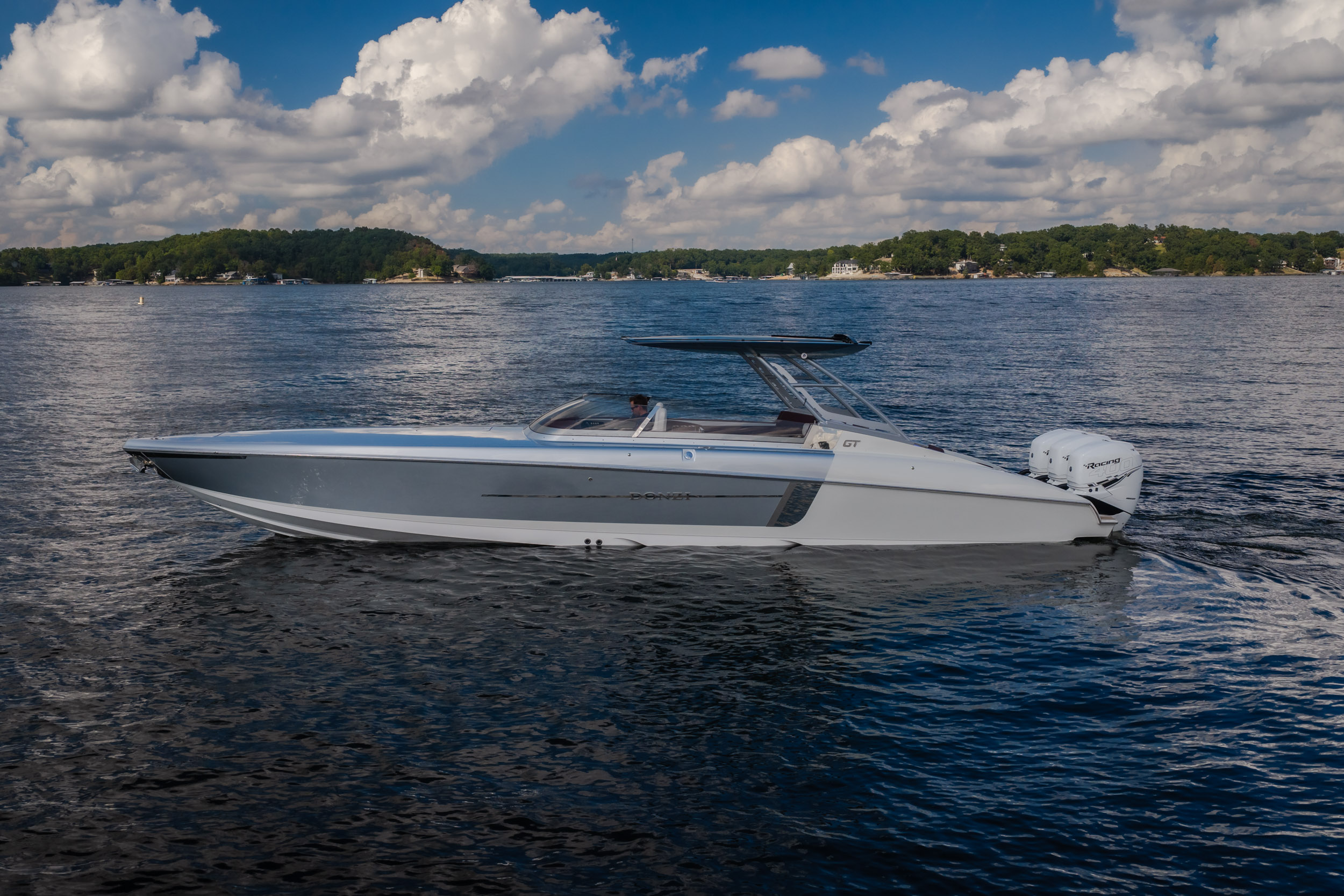 2019 Donzi 41 GT - Image 4
