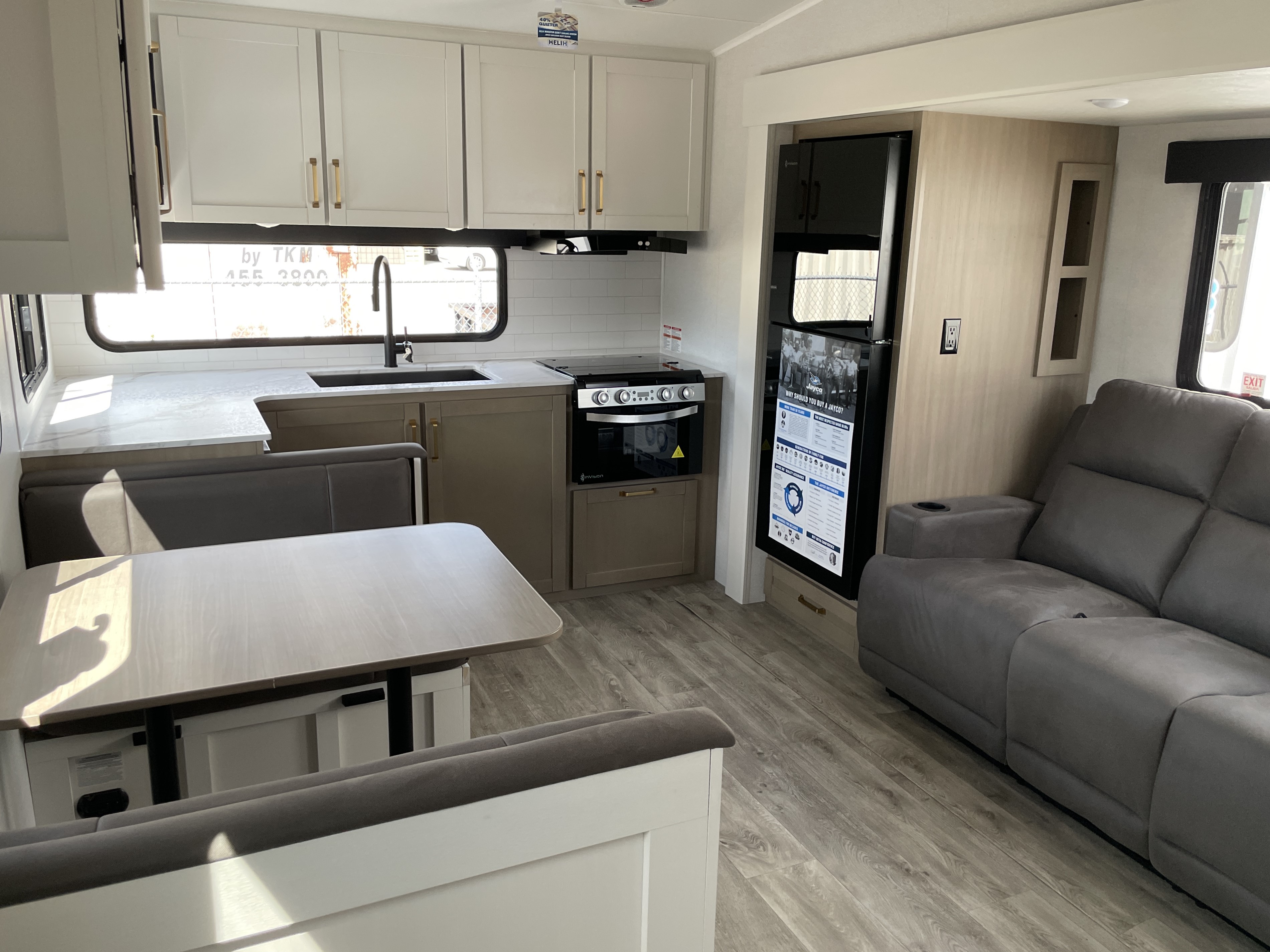 2027 Jayco Eagle SLE 24MLE - Image 7