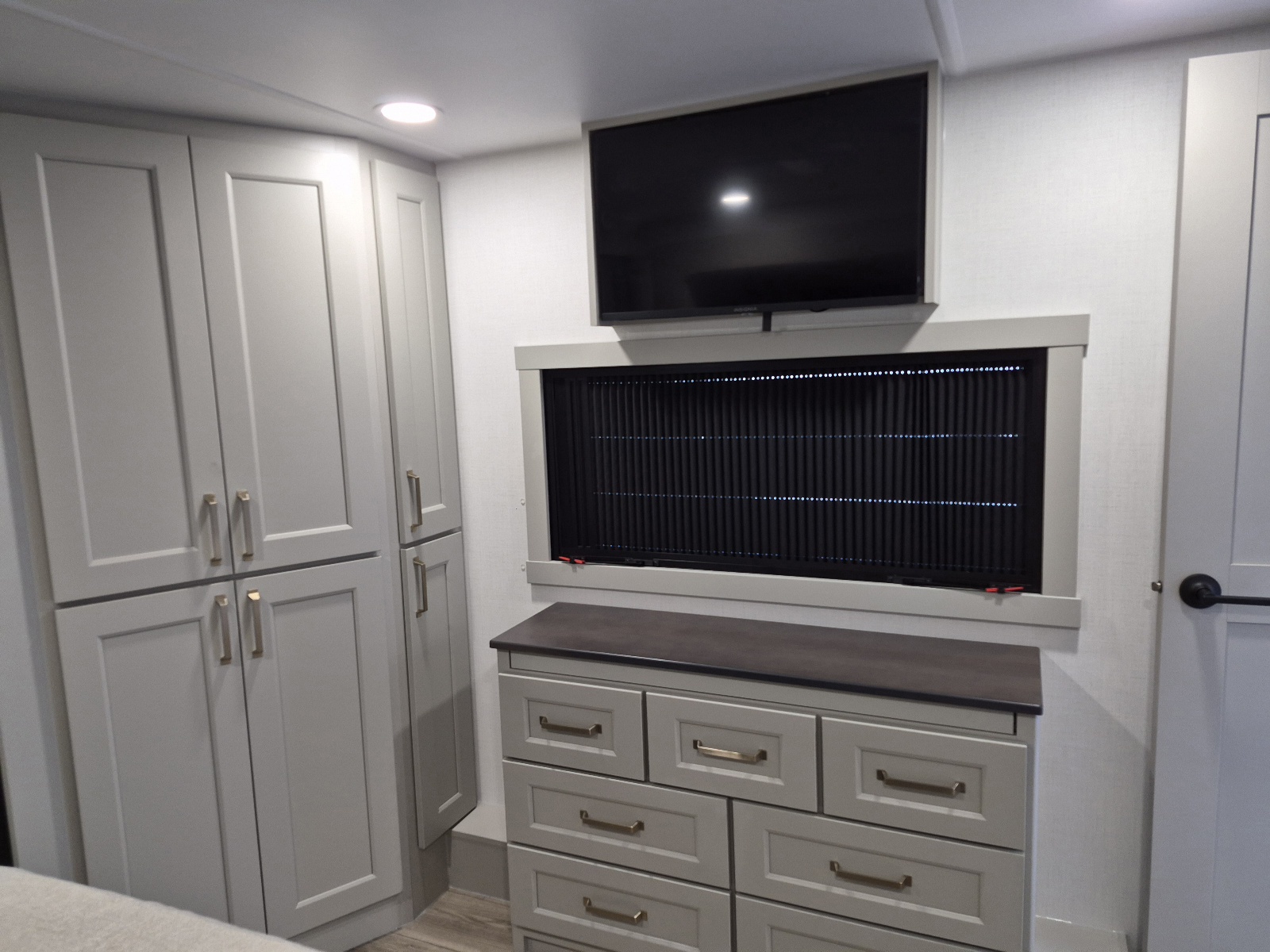 2027 Brinkley RV Model G 4120 - Image 21